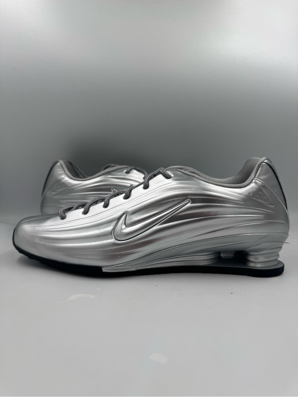 Nike Shox Z Metallic Silver Black BRAND NEW Size 11.5 Women